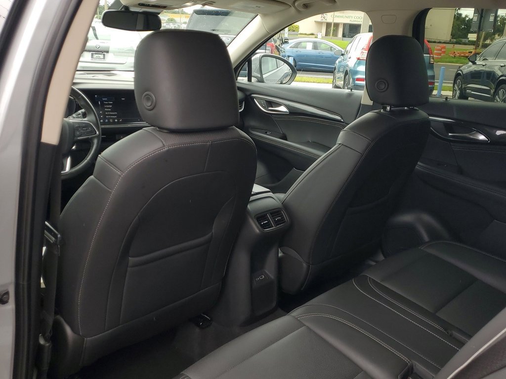 Used 2023 Buick Envision Essence image 16