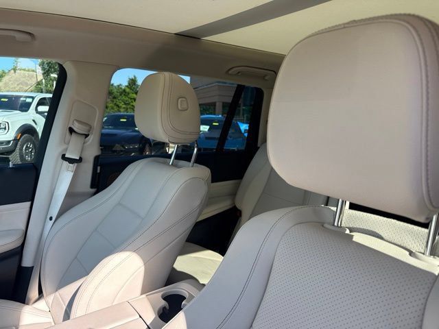 Used 2026 Mercedes-Benz GLS 450 4MATIC image 10