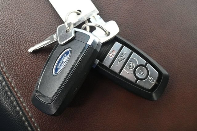 Certified 2021 Ford F150 Lariat AWD/4WD image 18
