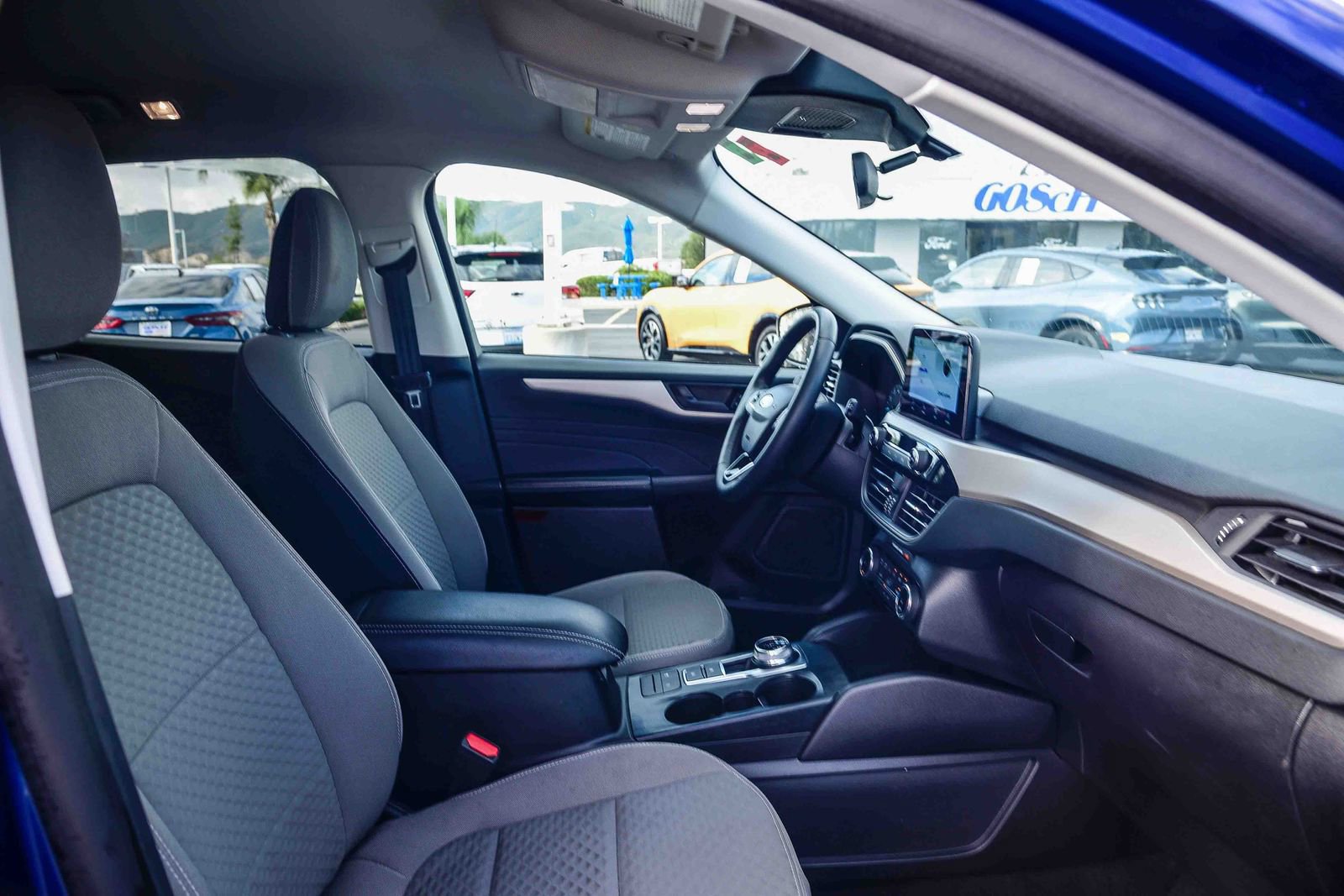 Certified 2022 Ford Escape SE w/ SE Sport Appearance Package image 16