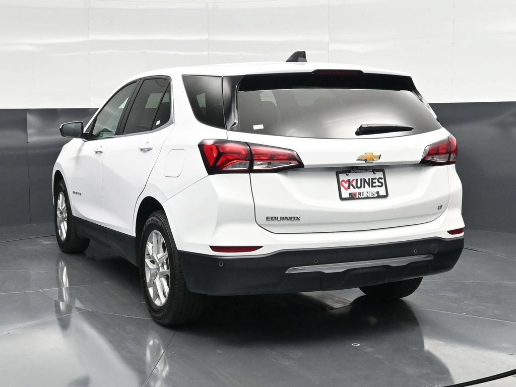 Used 2024 Chevrolet Equinox LT FWD image 8