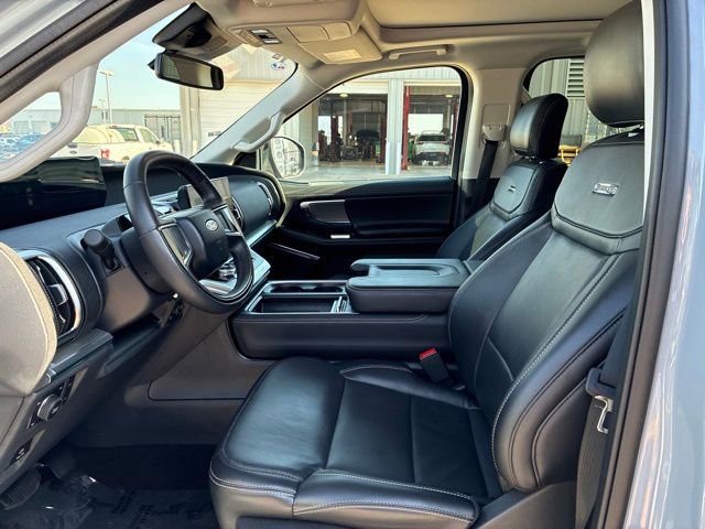 Certified 2025 Ford Expedition Platinum image 6