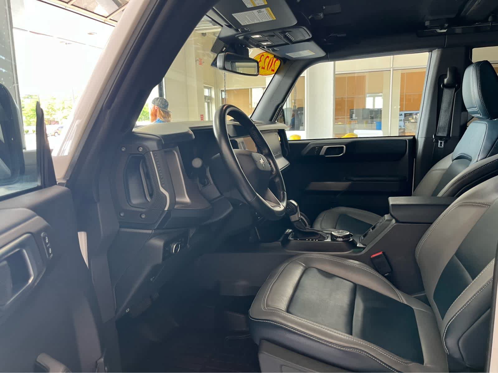 Certified 2023 Ford Bronco Outer Banks w/ Sasquatch Package AWD/4WD image 18
