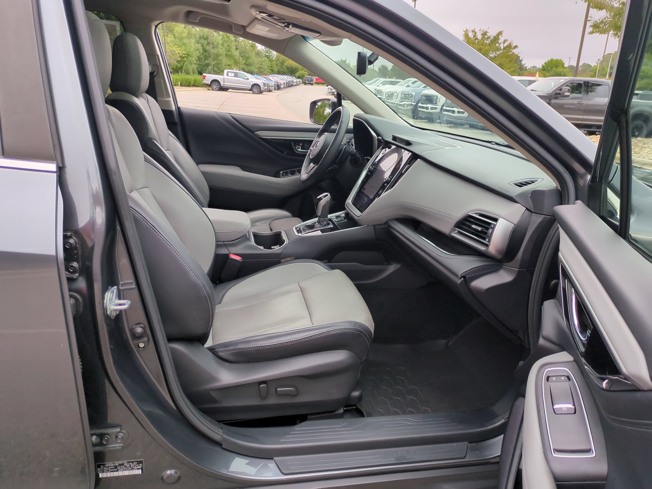 Used 2021 Subaru Outback Limited w/ Popular Package #2 AWD/4WD image 40