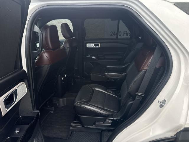 Certified 2022 Ford Explorer Platinum w/ Equipment Group 601A AWD/4WD image 18