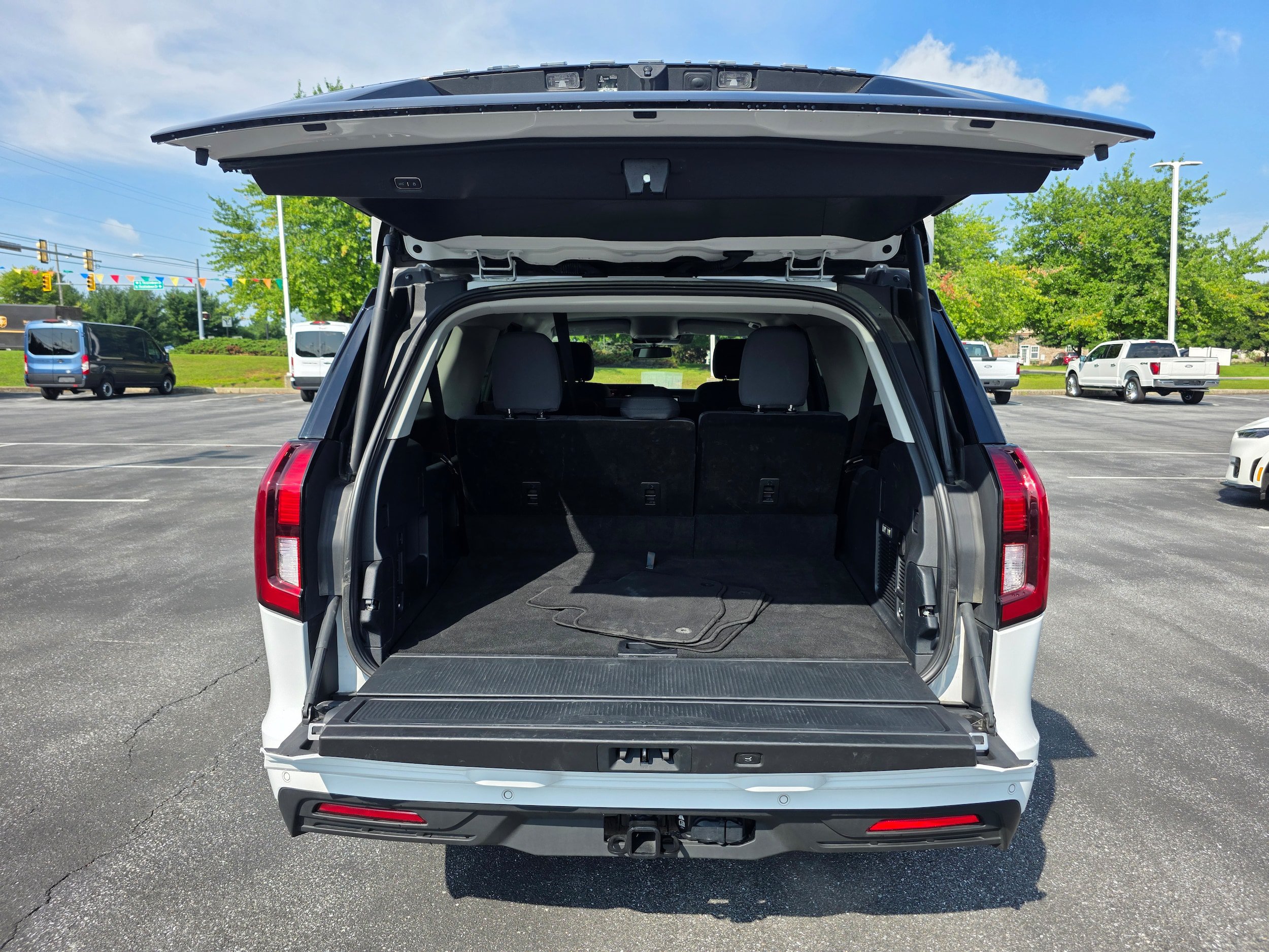 Certified 2025 Ford Expedition Max Active AWD/4WD image 10