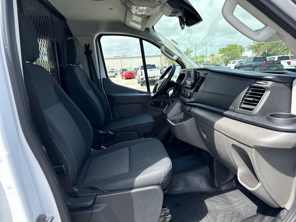 Certified 2024 Ford Transit 250 Low Roof w/ Exterior Upgrade Package image 22