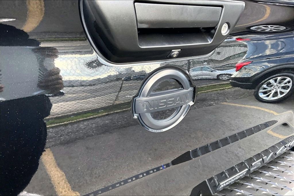 Used 2018 Nissan Titan SV w/ SV Convenience Package image 30