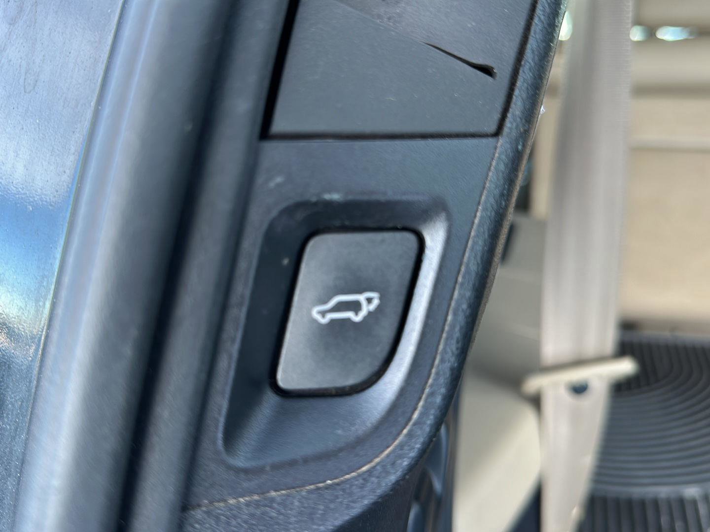 Used 2017 Toyota Sequoia Limited image 32