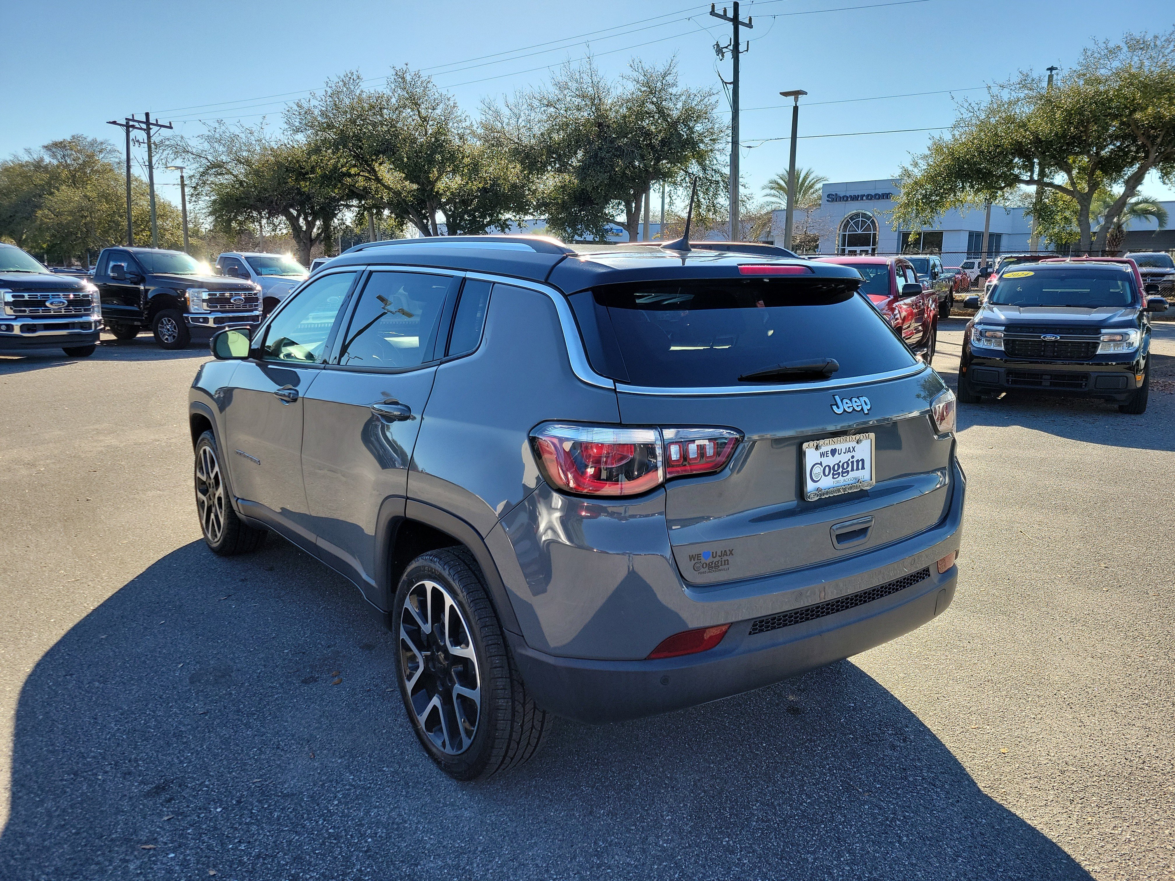 Used 2021 Jeep Compass Limited w/ Sun and Sound Group image 2