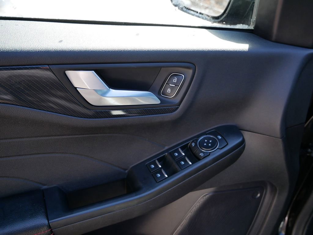 Certified 2024 Ford Escape ST-Line AWD/4WD image 16