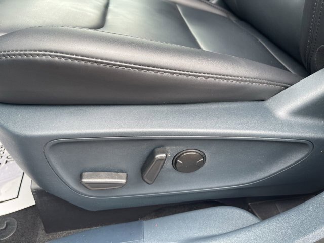 Certified 2025 Ford Maverick Lariat w/ Black Appearance Package AWD/4WD image 5