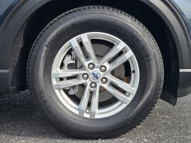 Certified 2022 Ford Explorer XLT w/ Equipment Group 202A image 10