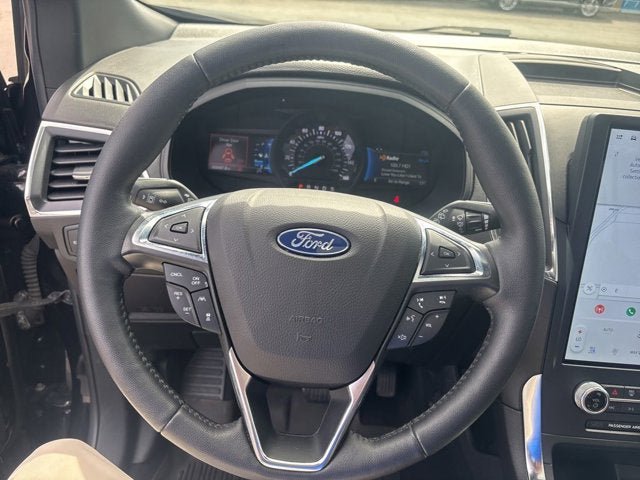 Certified 2022 Ford Edge Titanium w/ Equipment Group 301A AWD/4WD image 15