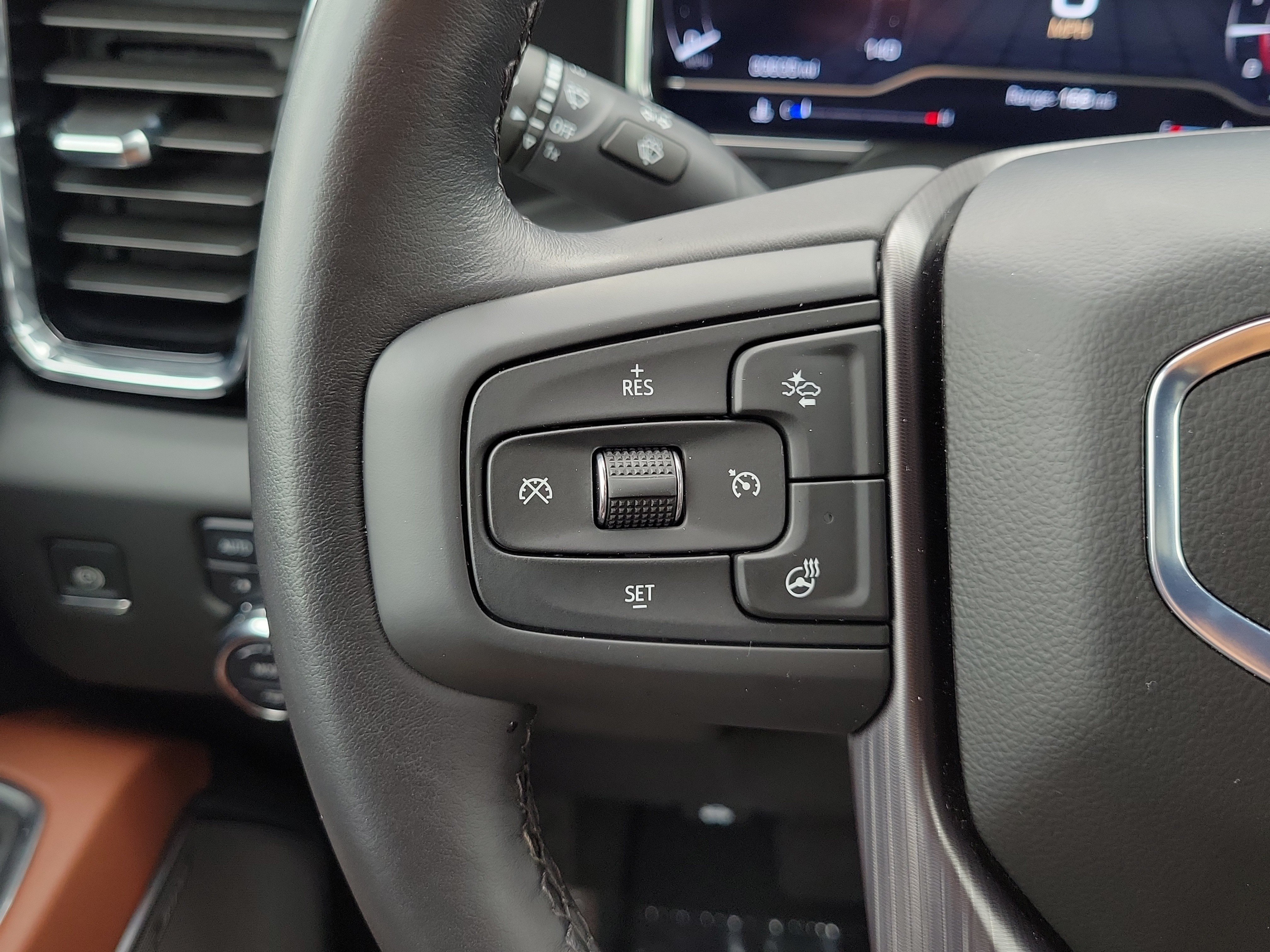 Used 2025 GMC Sierra 2500 Denali Ultimate AWD/4WD image 25