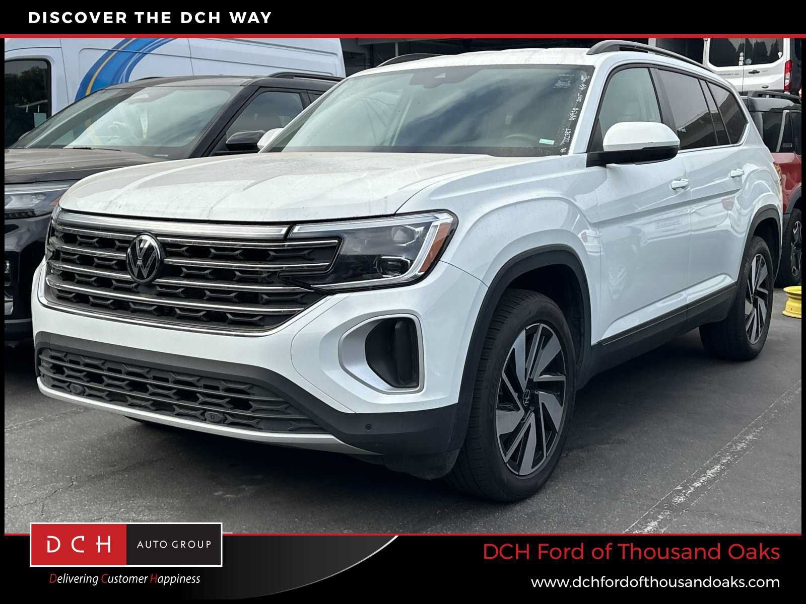 Used 2025 Volkswagen Atlas SE FWD image 1