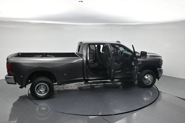 Used 2026 RAM 3500 Tradesman AWD/4WD image 44