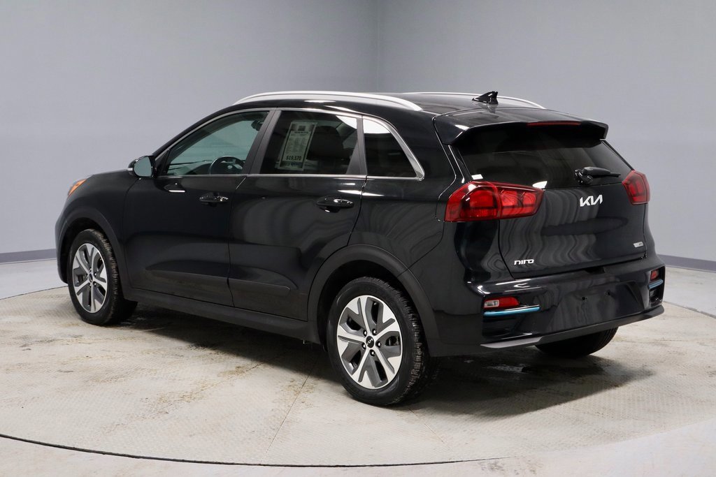 Used 2022 Kia Niro EX w/ Cold Weather Package image 3