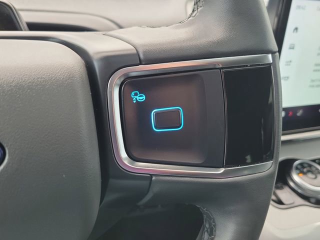 Certified 2025 Ford Expedition Active AWD/4WD image 15
