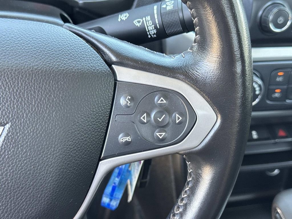 Used 2022 Chevrolet Colorado LT w/ Fleet Safety Package image 11