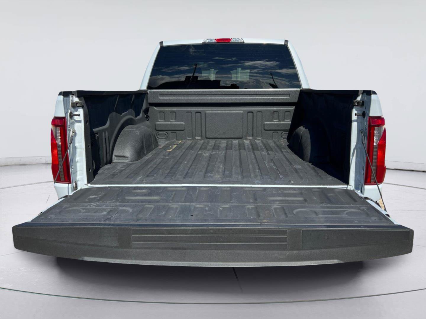 Certified 2025 Ford F150 STX w/ Equipment Group 200A AWD/4WD image 20