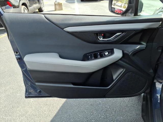 Used 2025 Subaru Outback Premium image 10