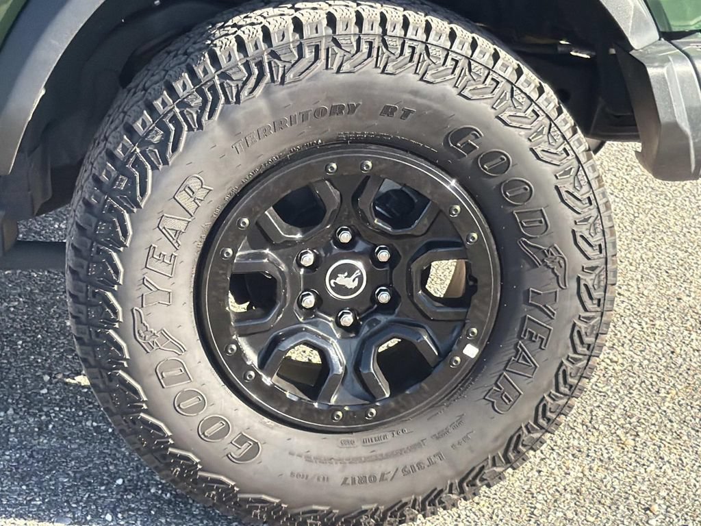 Certified 2025 Ford Bronco Badlands AWD/4WD image 10