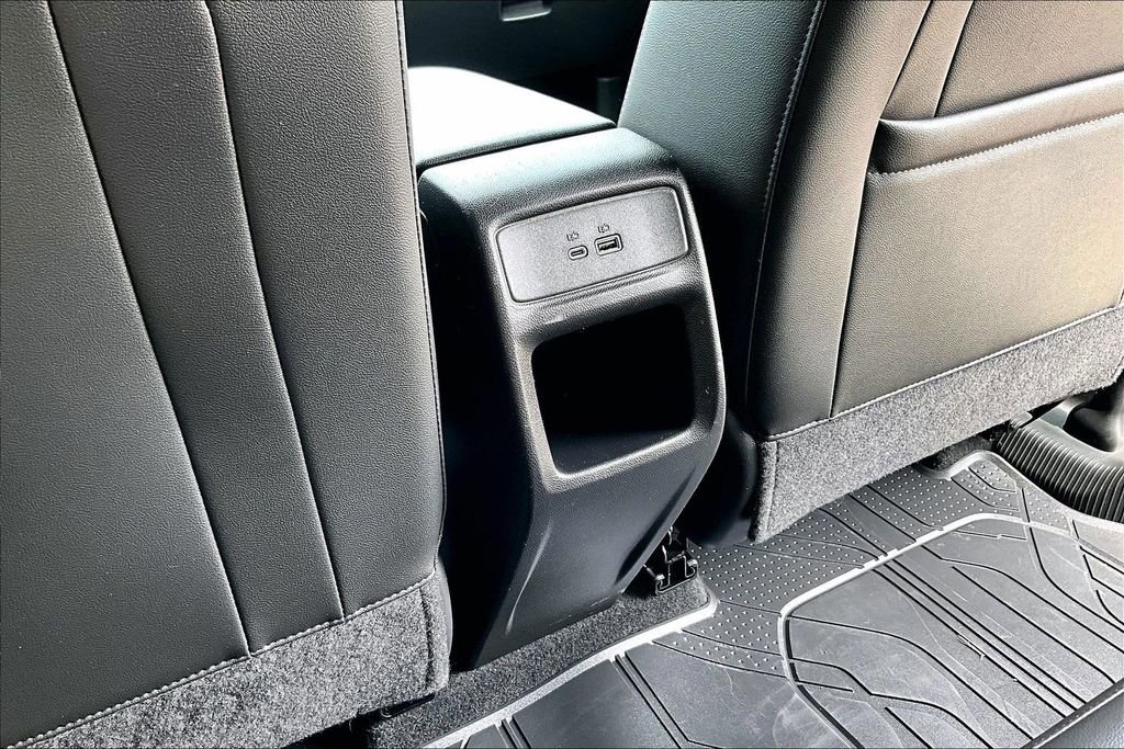 Used 2024 Chevrolet Trax RS w/ Driver Confidence Package FWD image 33