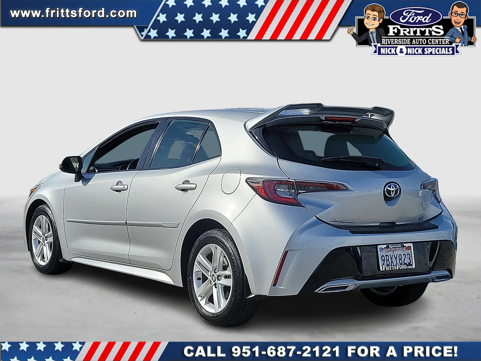 Used 2019 Toyota Corolla SE w/ Carpet Mat Package image 2