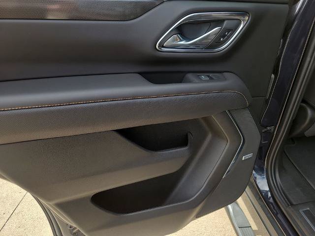Used 2023 GMC Yukon AT4 AWD/4WD image 18