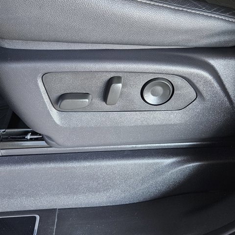 Used 2023 Chevrolet Silverado 1500 ZR2 w/ Technology Package image 13