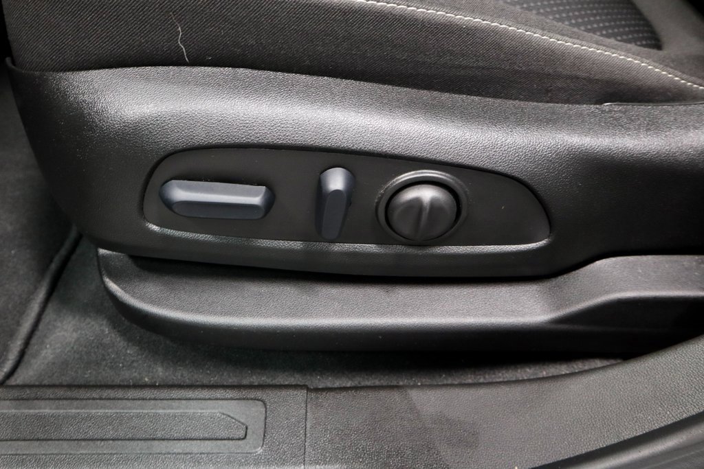 Used 2023 GMC Acadia SLE w/ Driver Convenience Package image 25