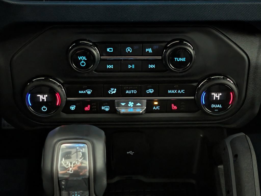 Certified 2024 Ford Bronco Outer Banks AWD/4WD image 16