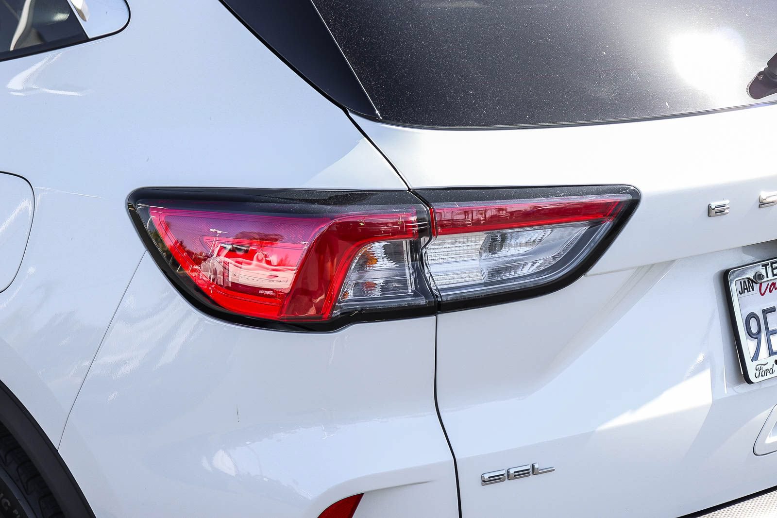 Certified 2022 Ford Escape SEL FWD image 7