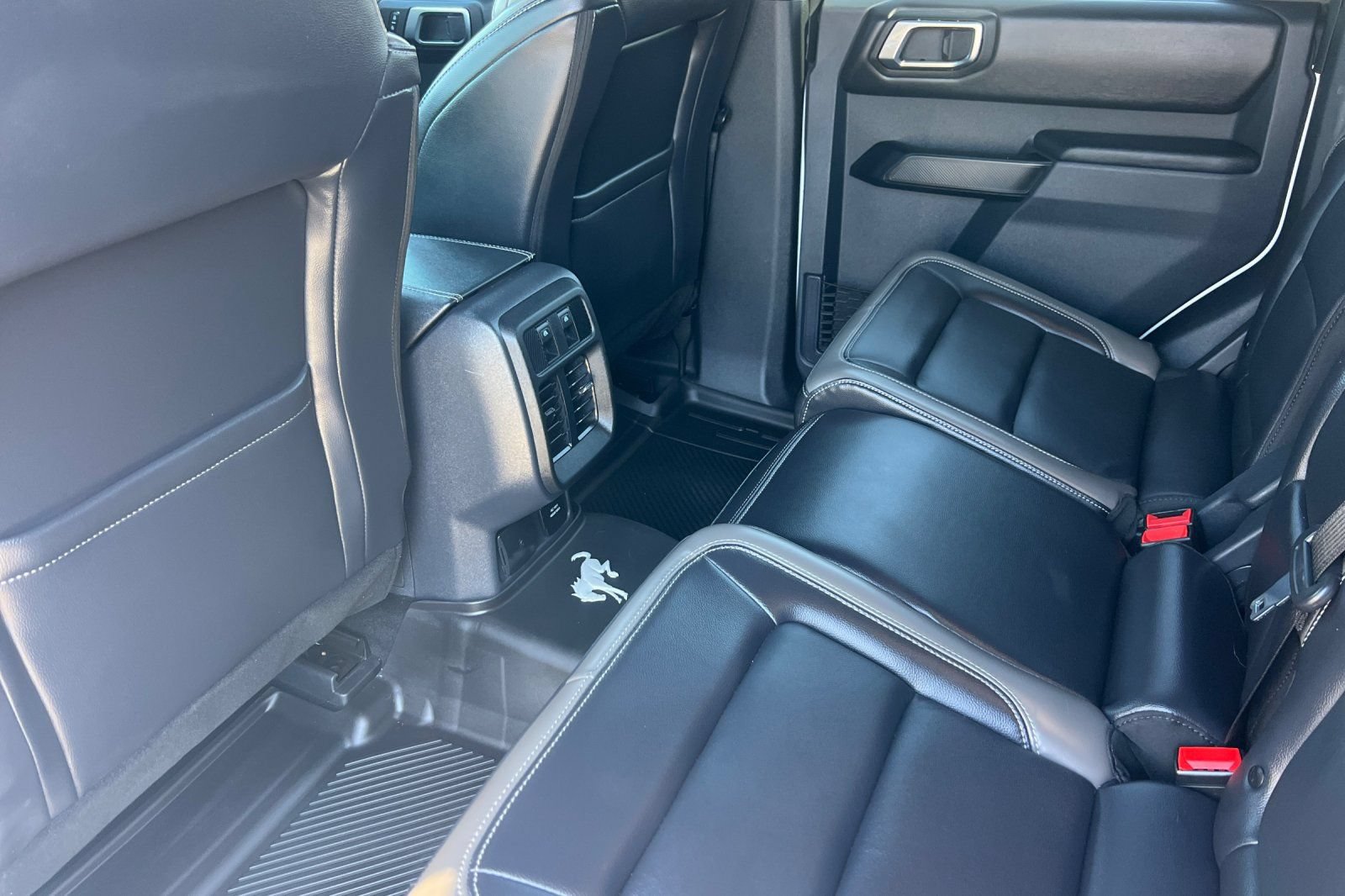 Certified 2025 Ford Bronco Outer Banks AWD/4WD image 14