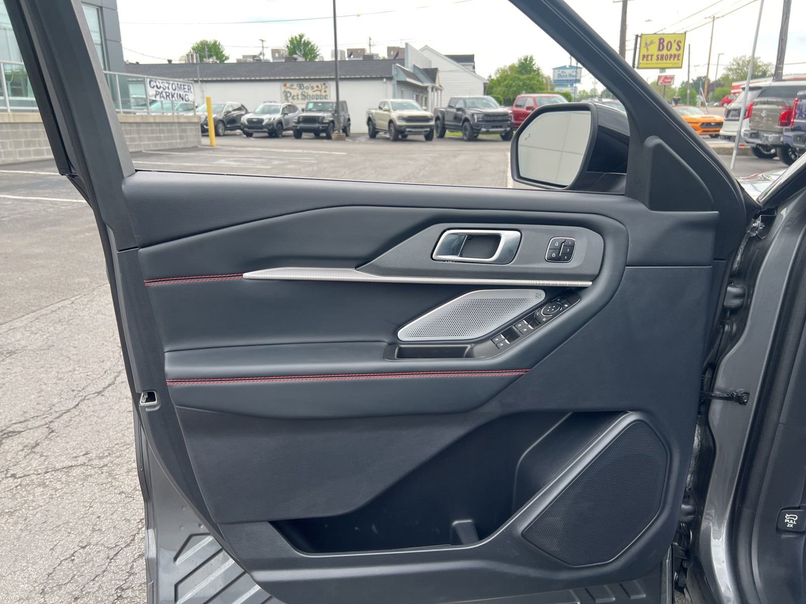 Certified 2025 Ford Explorer ST w/ Sun And Sound Package AWD/4WD image 30