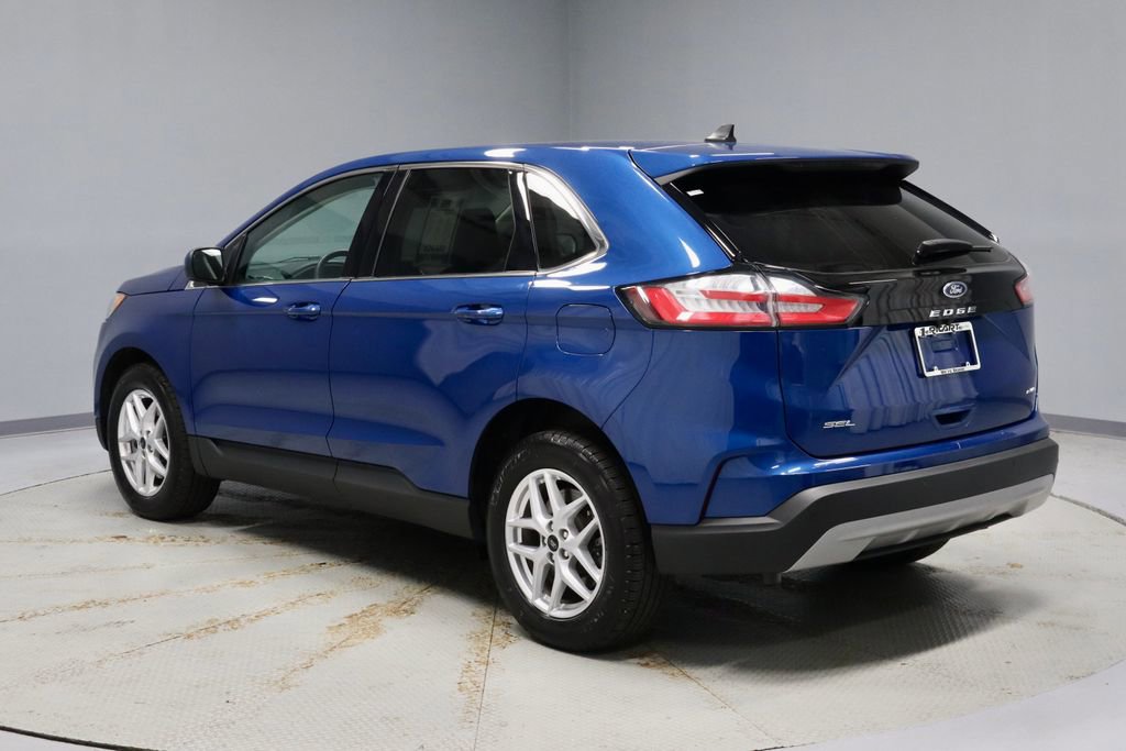 Certified 2024 Ford Edge SEL w/ Convenience Package AWD/4WD image 9