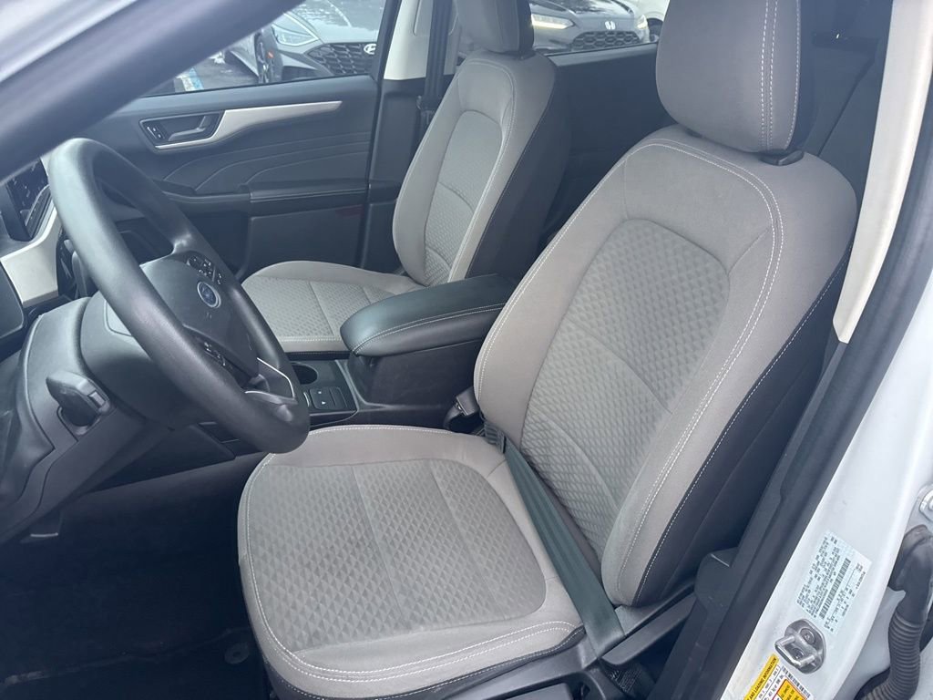 Certified 2022 Ford Escape SE image 16