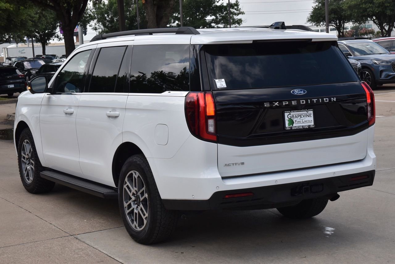 Certified 2025 Ford Expedition Active AWD/4WD image 10