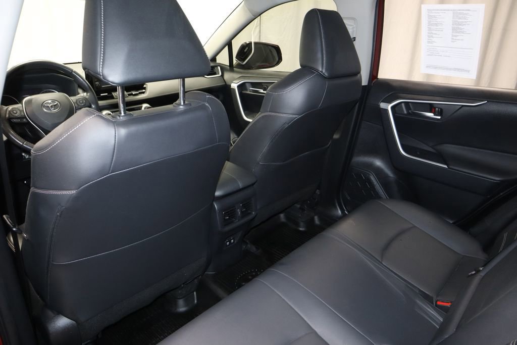 Used 2019 Toyota RAV4 XLE Premium w/ Cold Weather Package AWD/4WD image 21