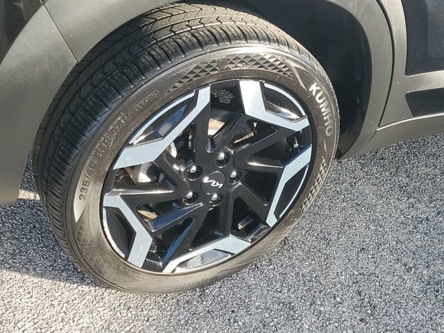 Used 2024 Kia Seltos SX w/ SX Sunroof Package image 5