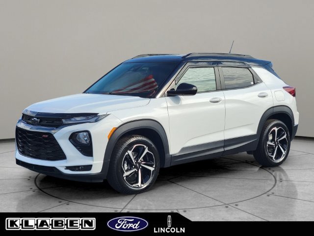 Used 2022 Chevrolet TrailBlazer RS w/ Sun and Liftgate Package AWD/4WD image 1