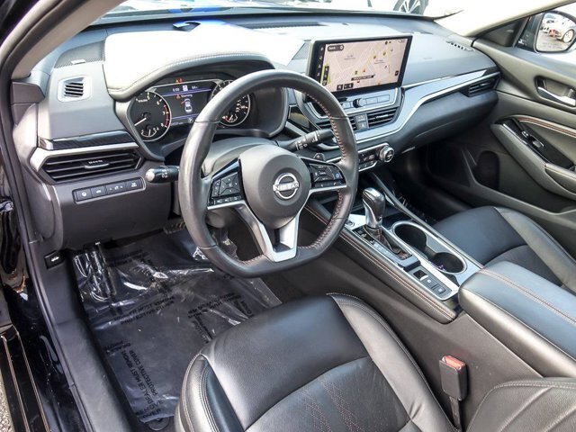 Used 2023 Nissan Altima 2.5 SR AWD/4WD image 14