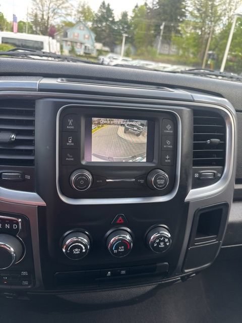 Used 2024 RAM 1500 Classic SLT AWD/4WD image 30