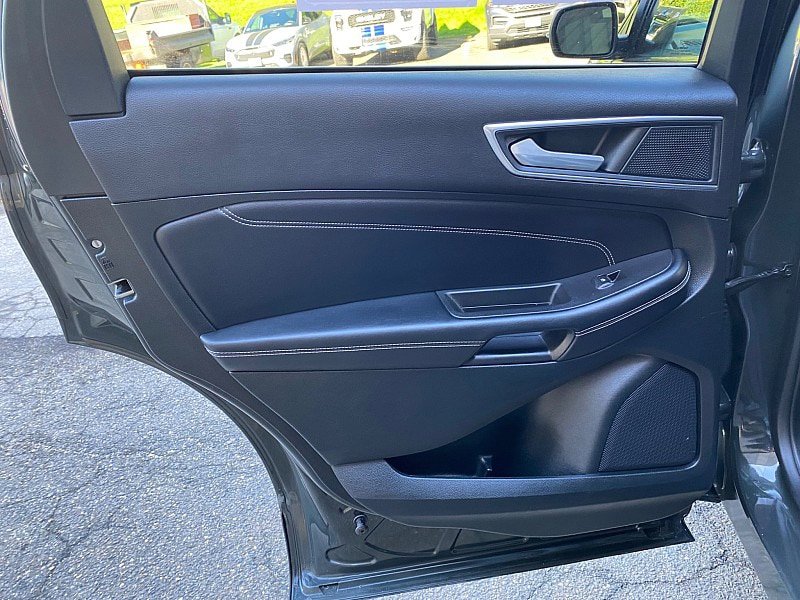 Certified 2023 Ford Edge Titanium AWD/4WD image 36