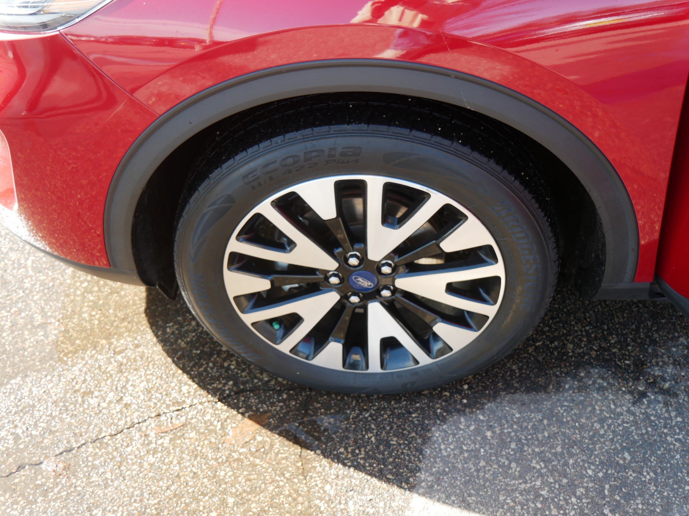 Certified 2020 Ford Escape SE Sport image 24