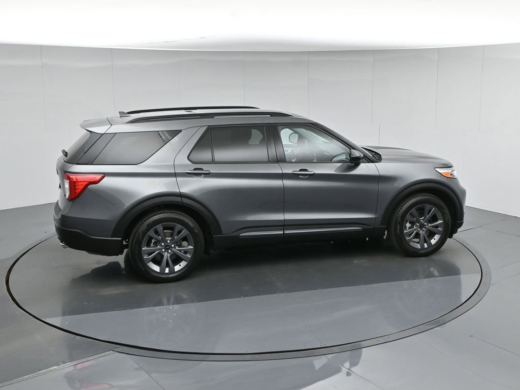 Certified 2023 Ford Explorer XLT w/ Equipment Group 202A image 46