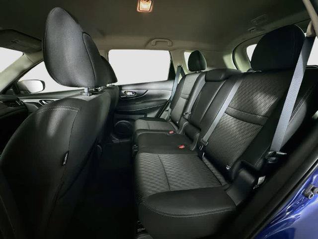 Used 2019 Nissan Rogue SV FWD image 14