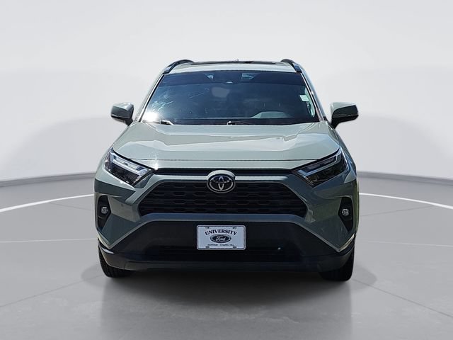 Used 2022 Toyota RAV4 XLE Premium AWD/4WD image 8