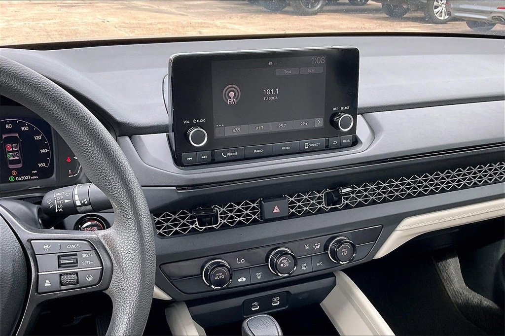 Used 2023 Honda Accord LX image 9